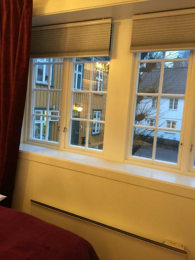 Holsthuset Losji Affittacamere Grimstad (Aust-Agder)